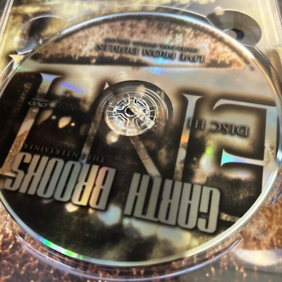 Garth Brooks The Entertainer CD 5 Disc Box Set w/ Tin 1991-2005 Country Music‎ - Picture 9 of 13